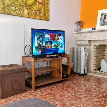 Enjoy Lisbon Cascais Sintra 1200 Metres To Metro Blue Line Sintra Rail Line Free Parking Apartment Amadora Exterior photo