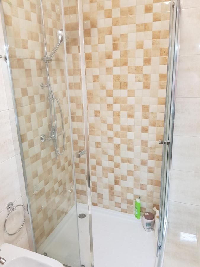 Enjoy Lisbon Cascais Sintra 1200 Metres To Metro Blue Line Sintra Rail Line Free Parking Apartment Amadora Exterior photo