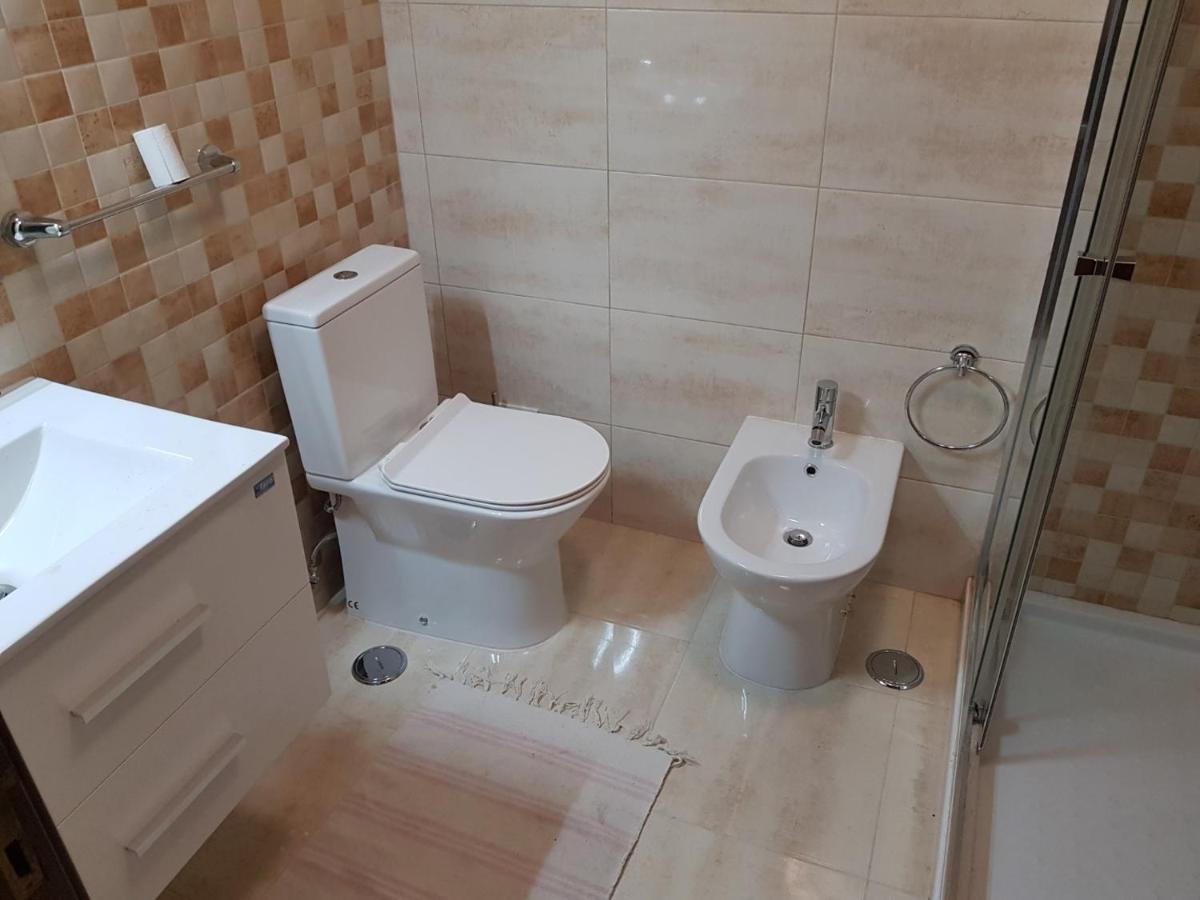 Enjoy Lisbon Cascais Sintra 1200 Metres To Metro Blue Line Sintra Rail Line Free Parking Apartment Amadora Exterior photo