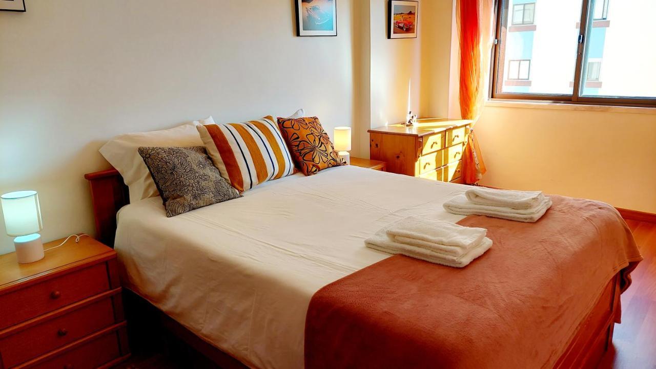 Enjoy Lisbon Cascais Sintra 1200 Metres To Metro Blue Line Sintra Rail Line Free Parking Apartment Amadora Exterior photo