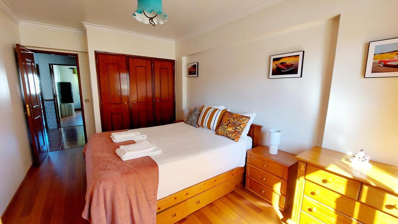 Enjoy Lisbon Cascais Sintra 1200 Metres To Metro Blue Line Sintra Rail Line Free Parking Apartment Amadora Exterior photo