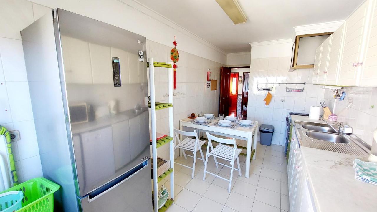 Enjoy Lisbon Cascais Sintra 1200 Metres To Metro Blue Line Sintra Rail Line Free Parking Apartment Amadora Exterior photo