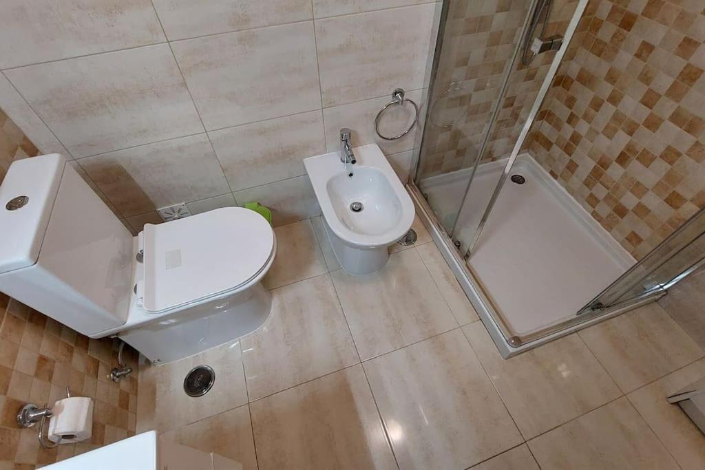 Enjoy Lisbon Cascais Sintra 1200 Metres To Metro Blue Line Sintra Rail Line Free Parking Apartment Amadora Exterior photo